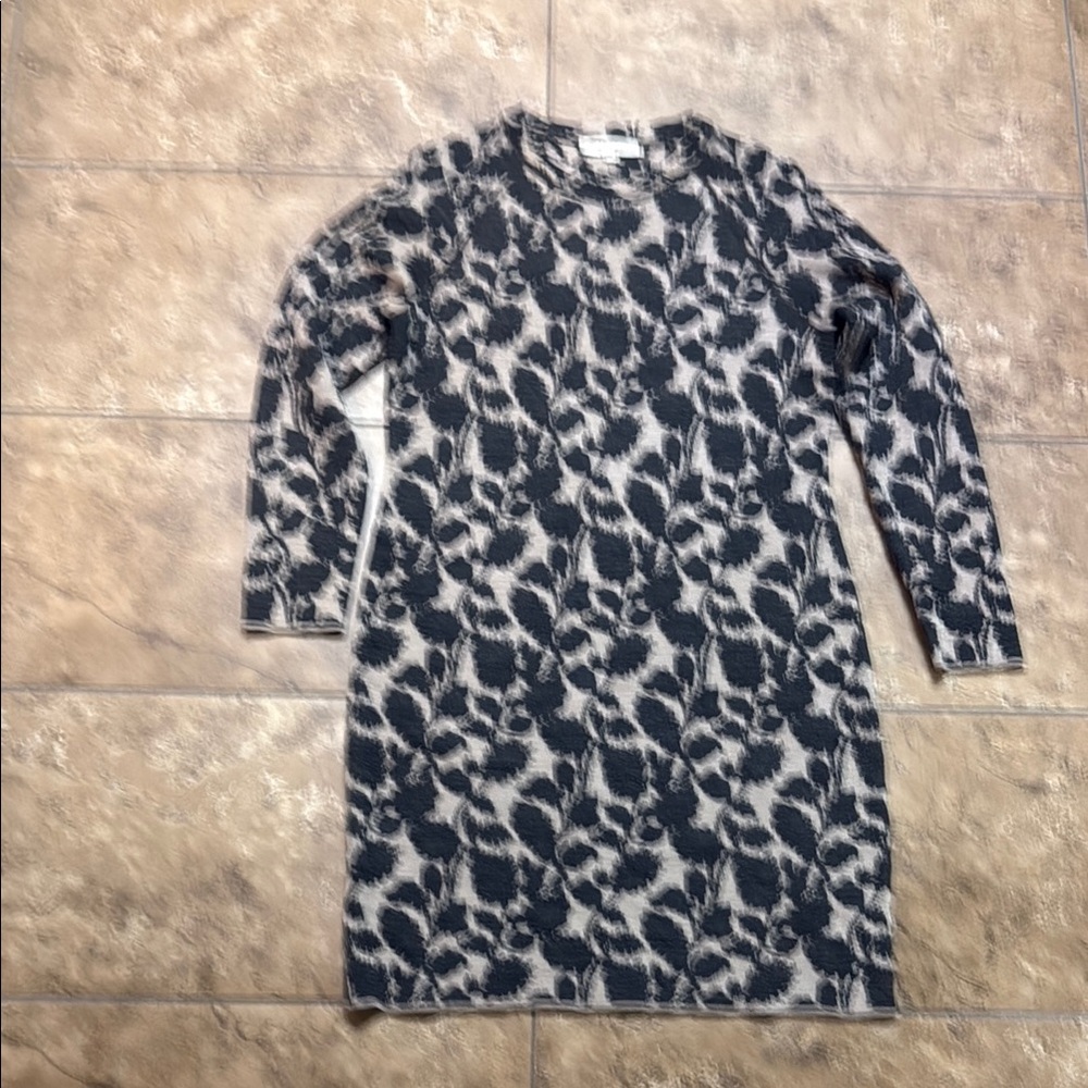 LOFT Floral Knit Sweater Dress women’s Large, gray/black & Tan, great condition.